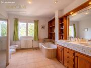 ESPECTACULAR CHALET INDEPENDIENTE CON VISTAS AL MAR