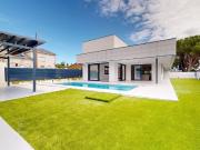 Espectacular chalet independiente de obra nueva a...