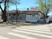 Espectacular Esquina con Locales en Block