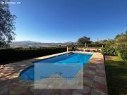 Espectacular Finca con Casa, Piscina y Olivar en Entorno...