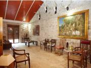 ESPECTACULAR FINCA CON CASAS Y OLIVAR CERCA DE JAÉN