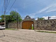 Espectacular lote frente al lago en el Chante!