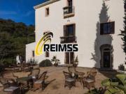 Espectacular masía con vistas al mar, ideal para uso...