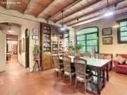 Espectacular masía en venta con Viñas DO Alella y 23 ha...