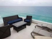 ESPECTACULAR PH FRENTE AL MAR, EN CANCUN