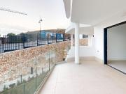 Espectacular piso con amplia terraza en el Higueron...