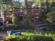 ESPECTACULAR PROPIEDAD EN CUERNAVACA CON TRES CASAS EN VENTA