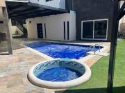 Espectacular residencia con alberca