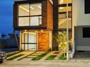 ESPECTACULAR RESIDENCIA EN VENTA EN COTO CASTAÑOS VALLE...