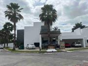 SE VENDE CASA RESIDENCIAL VILLA MAGNA CANCUN