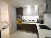 Espectacular residencia frente a parque Privada Terra...