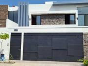 Espectacular Residencia Nueva en Venta en Fracc. La...