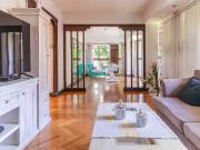 Espectacular semipiso de 3 ambientes con cochera y...