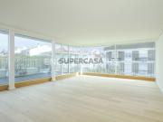 Espectacular T4 com terraço em pleno Campo Pequeno