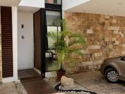 espectacular townhouse de 3 niveles, santa gertrudis copó