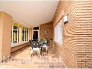 ESPECTACULAR VILLA CON PISCINA, TERRAZA, GARAJE Y JARDÍN