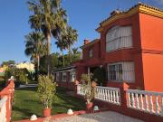 ESPECTACULAR VILLA CON PISTA DE TENIS Y PISCINA EN LA...