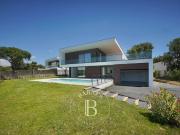 Espectacular villa de diseño con vistas al mar y al...