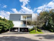 Espectacular y Moderna Residencia en Venta en Zotogrande