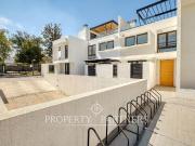 Espectacular y moderno Townhouse ubicado en barrio...