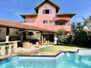 Espetacular casa de luxo em condomínio à venda em Cotia...