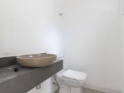 Deslumbrante casa em condomínio para venda com 4...