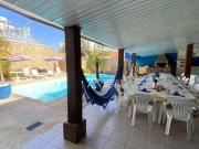 Espetacular casa na praia do Indaiá