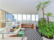 Elegante cobertura para venda em Vila Andrade com 3...