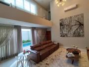 ESPETACULAR RESIDÊNCIA NA ZONA 04 !