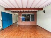 Espetacular sobrado para venda em Remédios com 3...