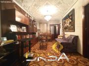 Espléndida casa, céntrica, con local comercial
