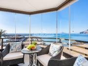 Espléndido apartamento en primera línea de playa en...