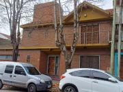 Esplendido Chalet en Quilmes Oeste con 5 Ambientes,...