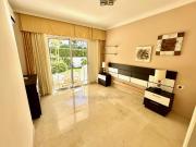 Espléndido piso con garaje y jardín privado en La Paz!