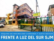 ESQUINA Edificio Comercial de 4 Pisos Frente a Luz del...