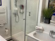 Essen Bredeney: 2 Zi Whg 2Balkone, EBK,Gemeinschaftspool uvm