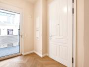 ESSENZ NO. 1 Die neue Avantgarde des Wohnens Großzügige...