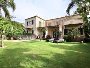 Esta amplia villa familiar se encuentra en Guadalmina... Esta amplia villa familiar se encuentra en Guadalmina...