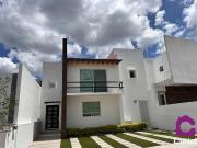 Está en Venta La Casa de tus sueños en Queretaro...