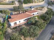 Esta encantadora casa, diseñada en una sola planta,...