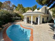 Esta encantadora casa, fue construida en el año 2000...