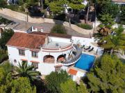 Esta encantadora villa se encuentra al final de un...