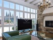 Esta fantástica casa adosada se encuentra en la zona...