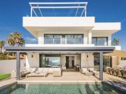 Esta impresionante villa contemporánea ofrece una...
