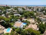 Esta impresionante villa contemporánea, situada en la...