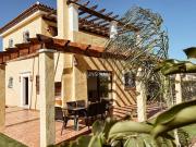 Esta impresionante villa de cuatro dormitorios está...