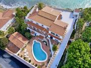 Esta magnífica casa se encuentra en la mejor calle de... Esta magnífica casa se encuentra en la mejor calle de...