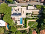 Esta majestuosa villa de lujo de 2016 en un estado...