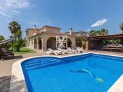 Esta propiedad dispone de Licencia de Alquiler. Villa en...