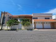 ESTA RESIDENCIA EN COSTA DE ORO SÓLO ES PARA...